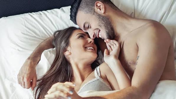 Stylized adult couple representing intimacy and balance